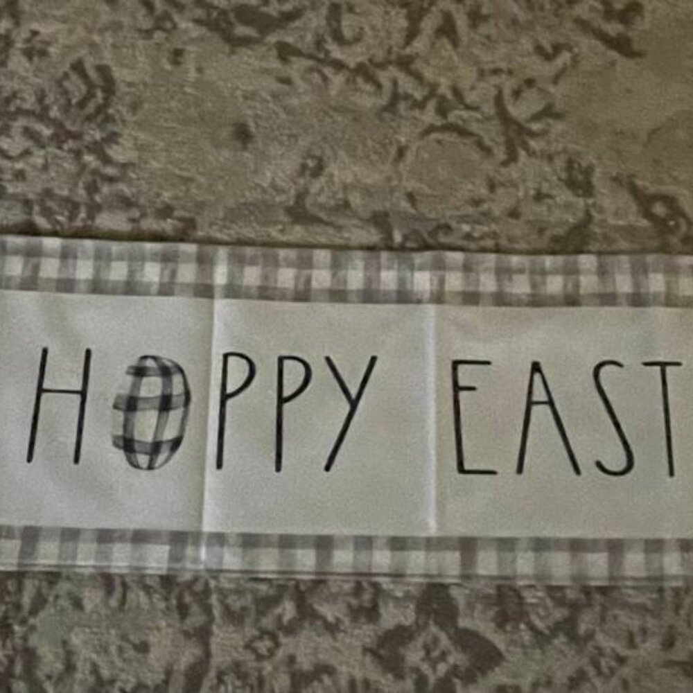 Table Runner Hoppy Easter 13x72